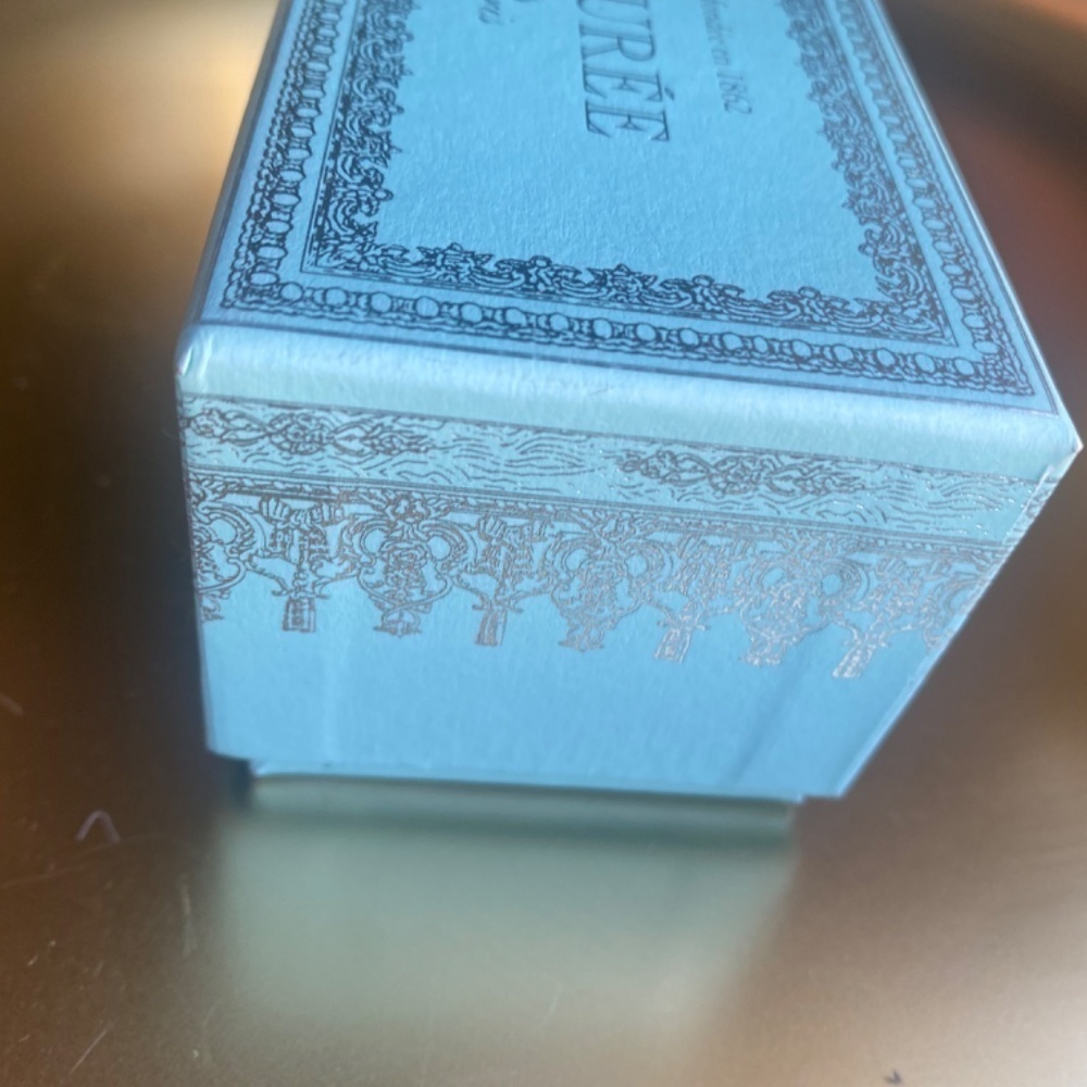 LADUREE empty box - Picture 2 of 8
